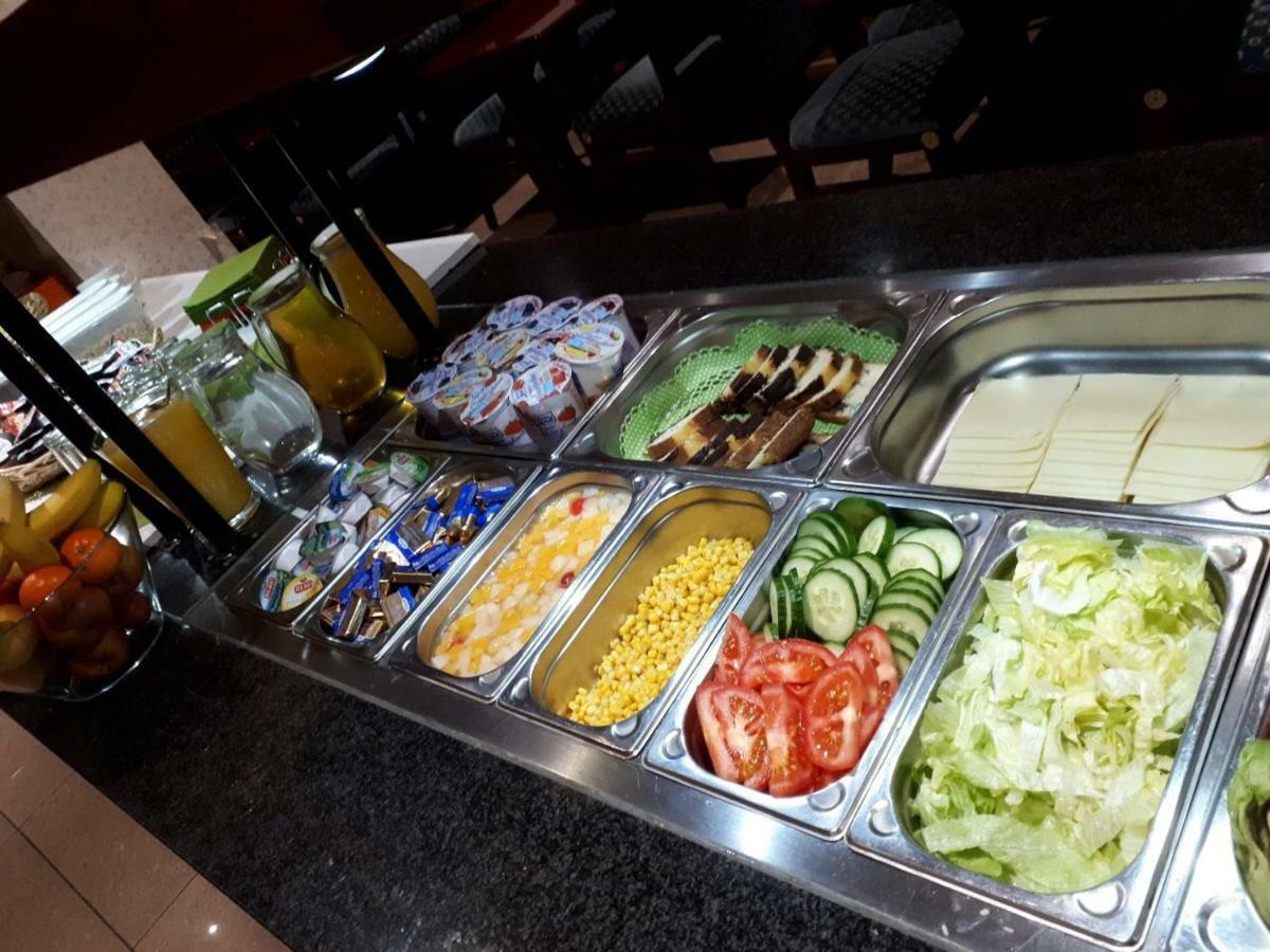 קלן Hotel Am Flughafen מראה חיצוני תמונה